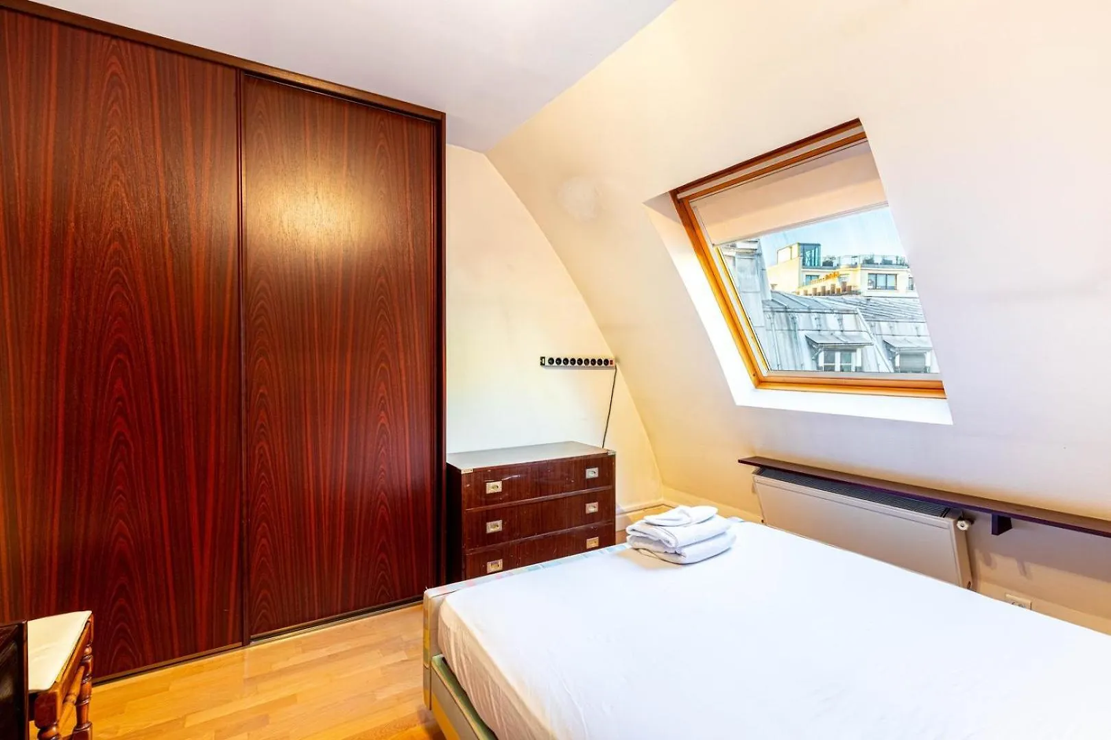 Guestready - Spacious Comfort In The 8Th Parijs