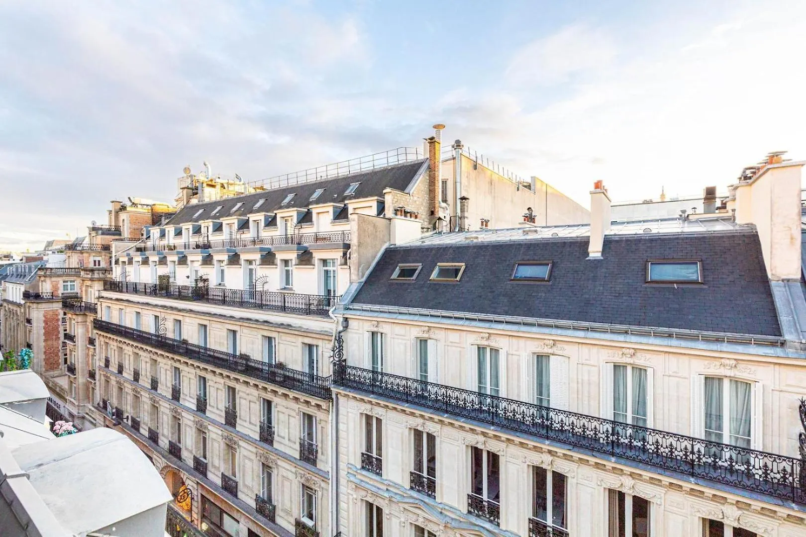 Guestready - Spacious Comfort In The 8Th Parijs 0*,